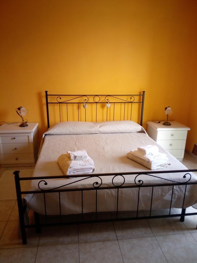 B&B Vista Fiume Bosa Exterior photo